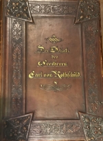 Wooden case containing the Luthmer catalogues